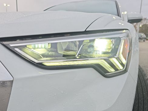 Used 2022 Audi Q3 2.0T Premium Plus w/ Premium Plus Package image 29