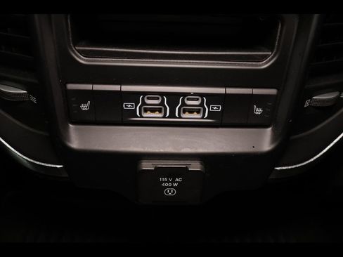 Used 2022 RAM 2500 Laramie AWD/4WD image 32