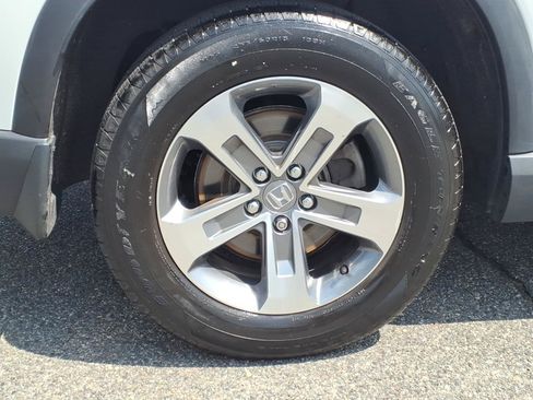 Used 2023 Honda Pilot EX-L image 9