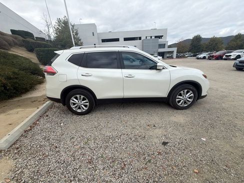 Used 2016 Nissan Rogue SV FWD image 10