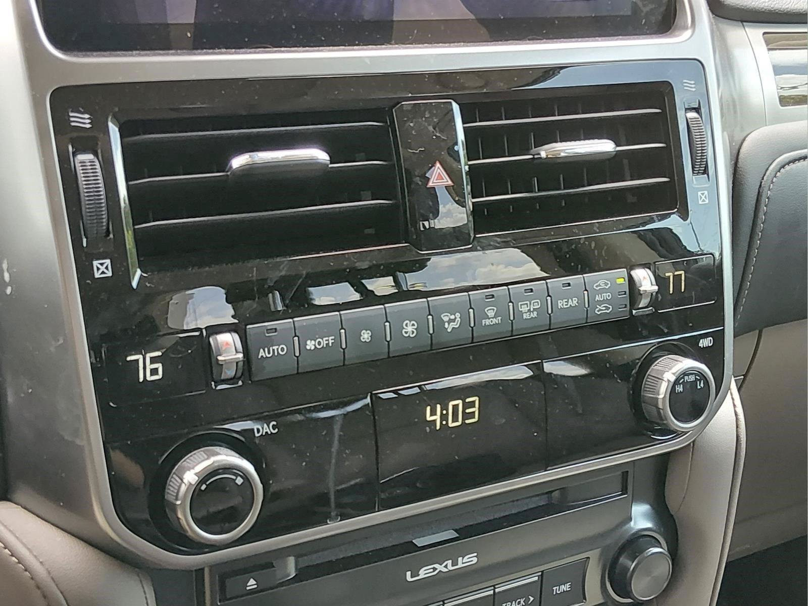 Used 2022 Lexus GX 460 Premium w/ Premium Package AWD/4WD image 19