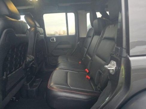 Used 2022 Jeep Wrangler Unlimited Rubicon w/ Steel Bumper Group image 11