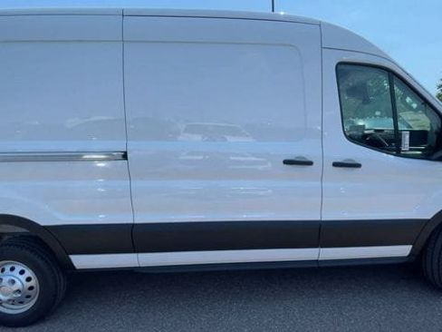 New 2026 Ford Transit 350 148 Medium Roof AWD image 9