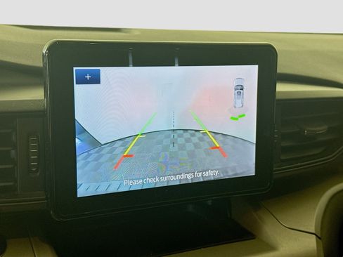 Used 2022 Ford Explorer XLT image 19