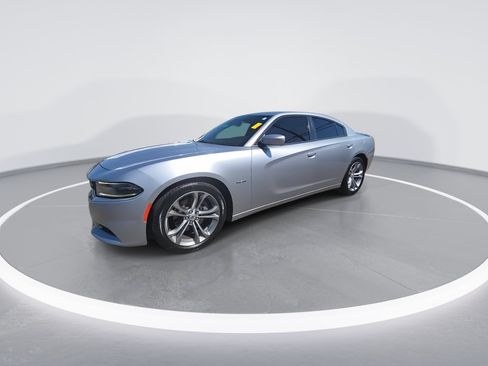 Certified 2017 Dodge Charger R/T RWD image 7