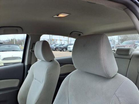 Used 2009 Toyota Yaris Sedan image 18