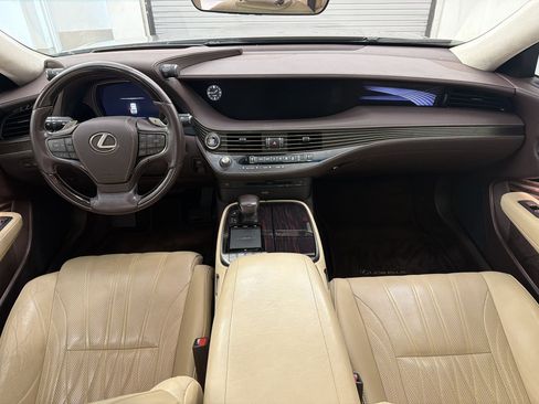 Used 2019 Lexus LS 500 w/ Interior Upgrade Package RWD image 14