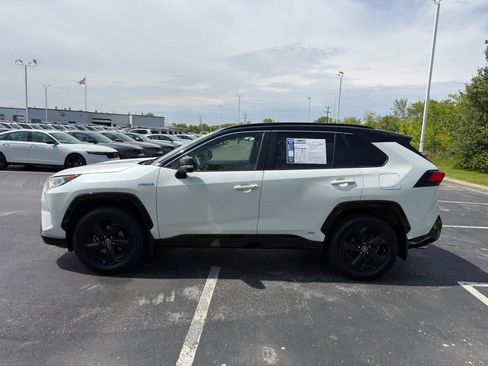 Used 2019 Toyota RAV4 XSE w/ Carpet Mat Package AWD/4WD image 3
