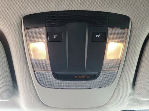 Used 2022 Kia Sorento LX AWD/4WD image 33
