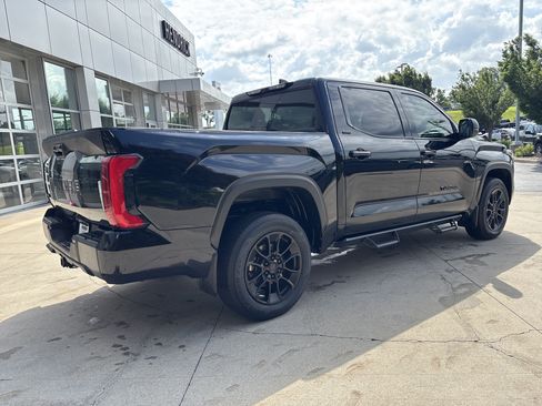 Used 2024 Toyota Tundra SR5 w/ SR5 Premium Package AWD/4WD image 6