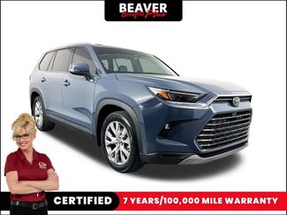 Used 2025 Toyota Grand Highlander Limited video 1