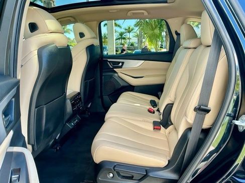 Used 2023 Acura MDX FWD image 9