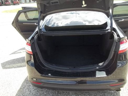 Used 2014 Ford Fusion SE w/ Equipment Group 202A FWD image 15