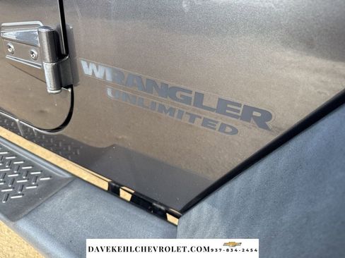 Used 2017 Jeep Wrangler Unlimited Sport image 36