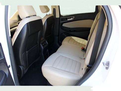 Used 2021 Ford Edge SEL image 13