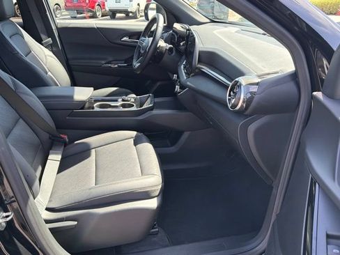Certified 2026 Chevrolet Equinox LT w/ Convenience Package II AWD/4WD image 15