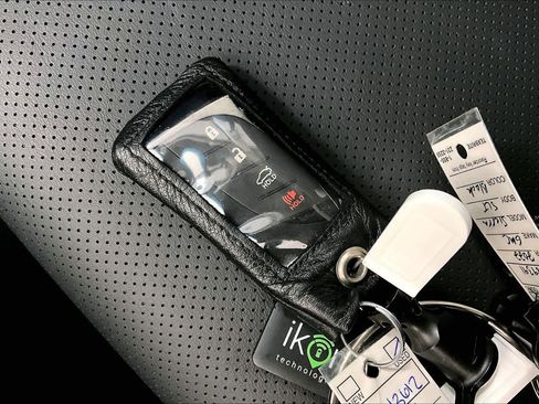 Used 2024 Lexus ES 250 w/ Premium Package image 24