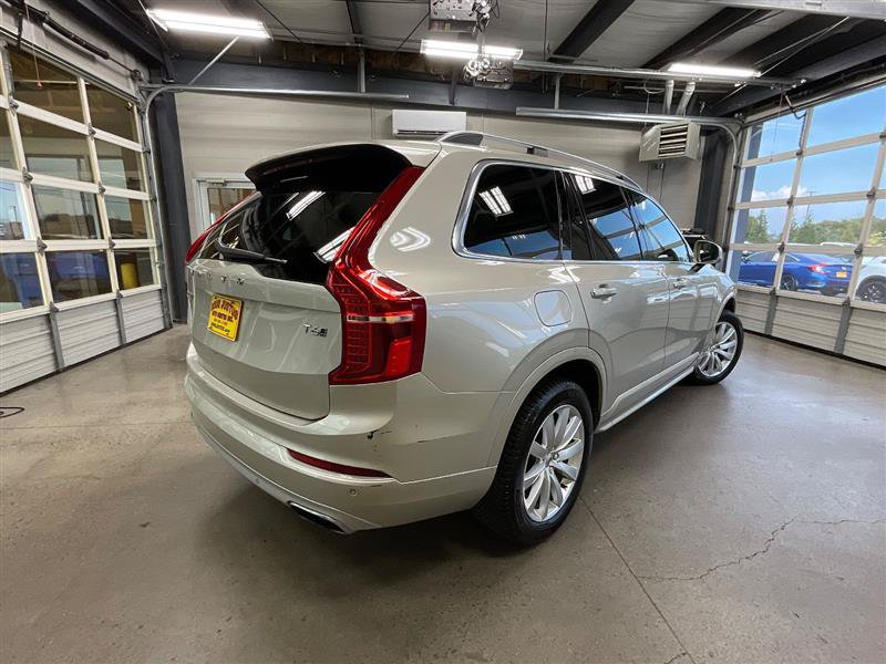 Used 2016 Volvo XC90 T6 Momentum w/ Momentum Plus Package AWD/4WD image 5