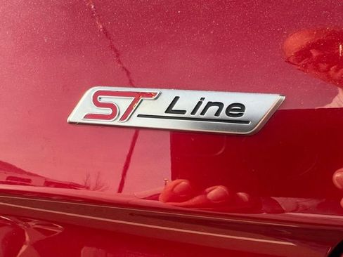 Used 2022 Ford Edge ST-Line image 5