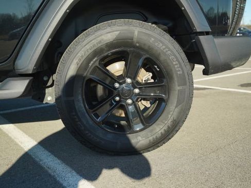 Used 2022 Jeep Wrangler Unlimited Sport image 43