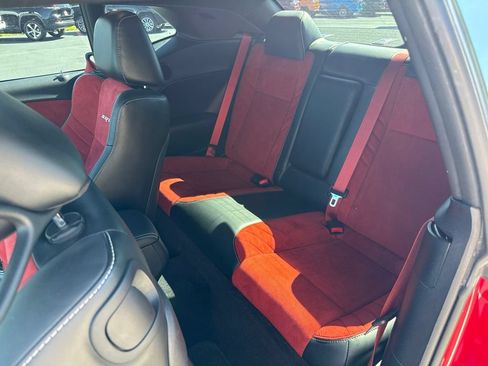 Used 2016 Dodge Challenger SRT Hellcat RWD image 14
