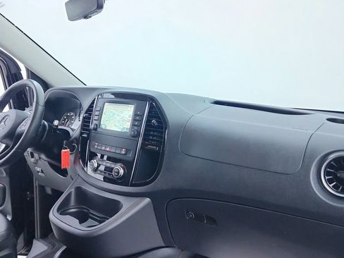 Used 2023 Mercedes-Benz Metris Passenger image 23