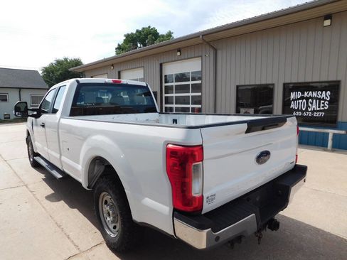 Used 2017 Ford F250 XL w/ Power Equipment Group image 7