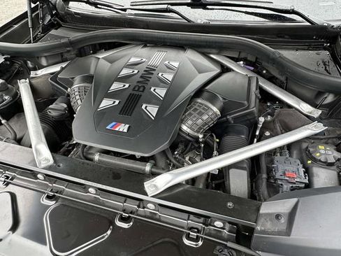 Certified 2024 BMW X7 M60i w/ Executive Package image 17