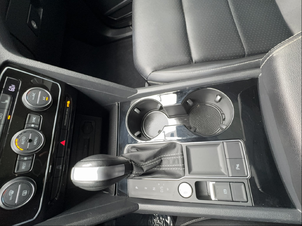 Used 2023 Volkswagen Atlas SE w/ Panoramic Sunroof Package FWD image 54