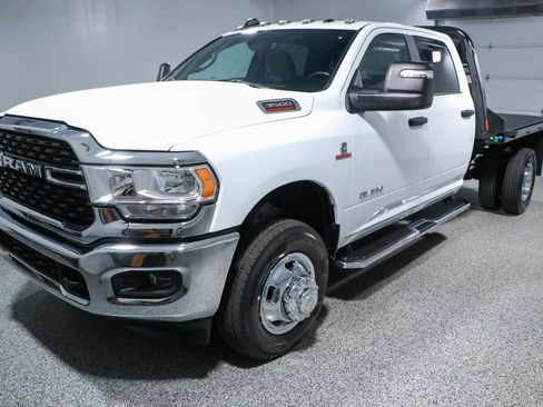 Used 2024 RAM 3500 Big Horn image 32