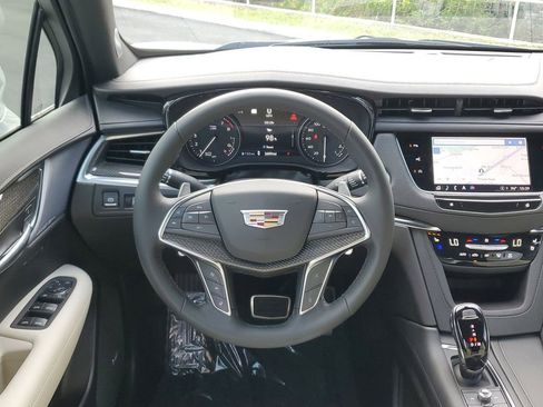 Certified 2026 Cadillac XT5 Sportv AWD/4WD image 18
