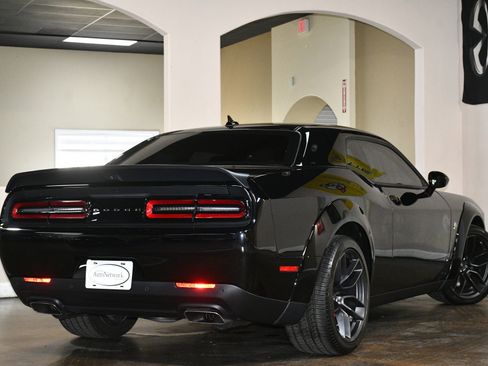 Used 2022 Dodge Challenger R/T Scat Pack RWD image 5