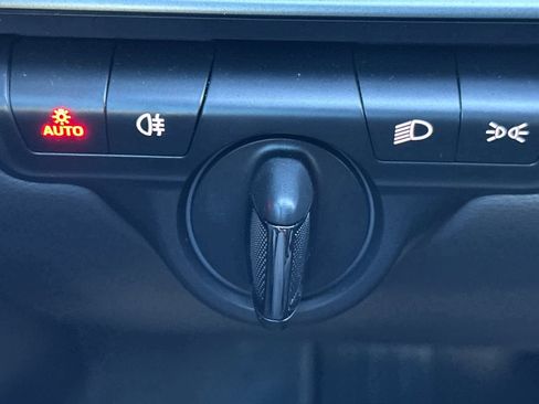 Used 2024 Porsche 911 Carrera image 23