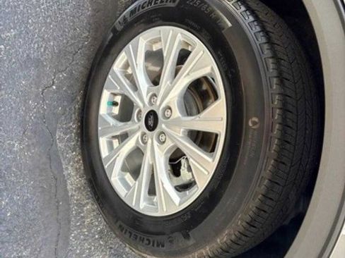 Used 2024 Ford Escape Active image 15