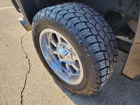 Used 2013 Chevrolet Silverado 2500 LT w/ Interior Plus Package image 12