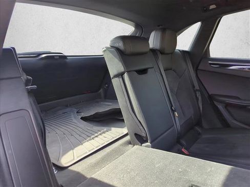 Used 2021 Porsche Macan image 23