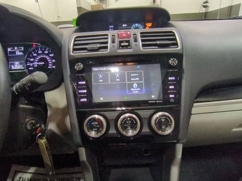 Used 2017 Subaru Forester 2.5i Limited image 8