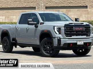 Used 2025 GMC Sierra 2500 AT4 w/ AT4 Premium Plus Package AWD/4WD 360° Tour
