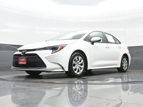 Used 2024 Toyota Corolla LE FWD image 26