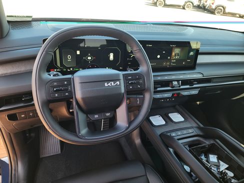New 2027 Kia Telluride SX X-Line AWD/4WD image 3