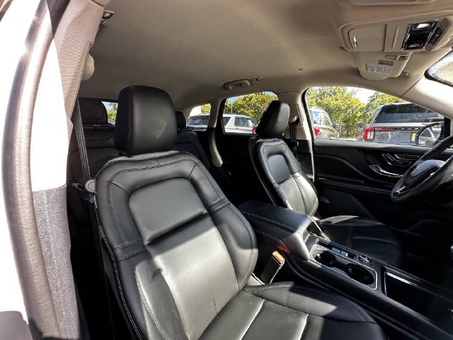 Certified 2023 Lincoln Corsair AWD image 35