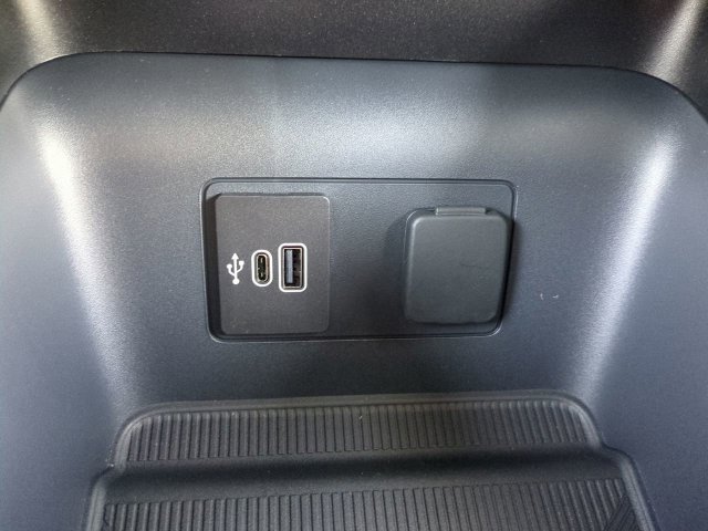 New 2026 Ford Explorer Active RWD image 24