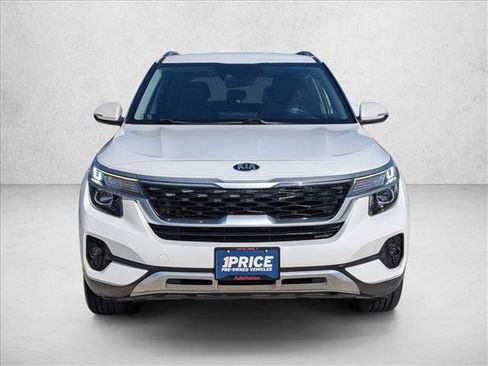 Used 2021 Kia Seltos S FWD image 2