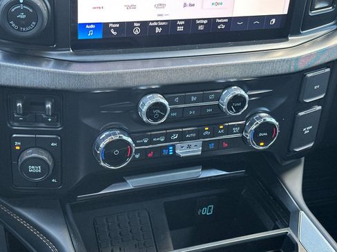 Used 2024 Ford F250 Platinum AWD/4WD image 20