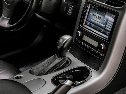 Used 2006 Chevrolet Corvette Coupe image 20