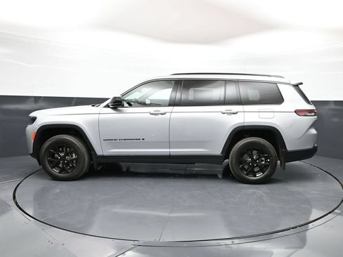 New 2026 Jeep Grand Cherokee L 4WD image 34