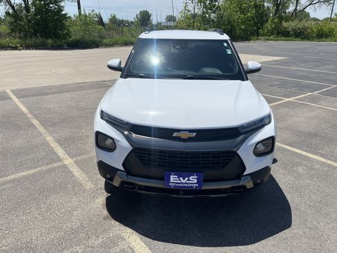 Used 2022 Chevrolet TrailBlazer ACTIV FWD image 2