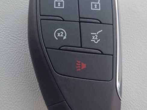 New 2027 GMC Terrain Denali w/ LPO, Black Badging Package AWD/4WD image 32