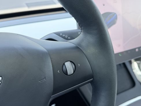 Used 2022 Tesla Model 3 Standard Range RWD image 51