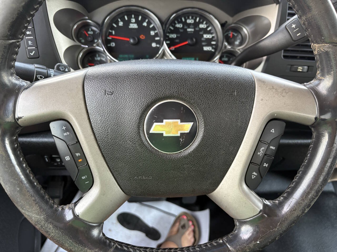Used 2011 Chevrolet Silverado 2500 LT w/ Interior Plus Package AWD/4WD image 30